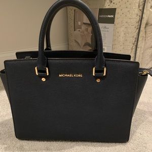 Michael Kors Black Satchel Purse Perfect Condition